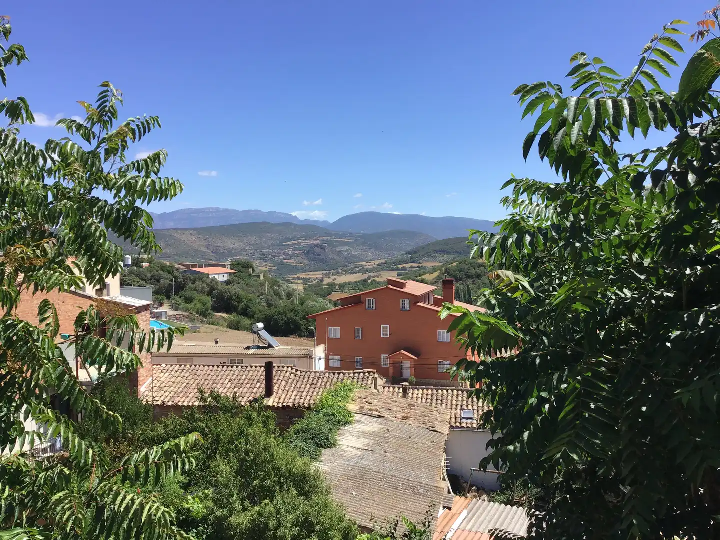 Vista exterior de Casa o xalet en venda en Les Avellanes i Santa Linya amb Aire condicionat, Calefacció i Terrassa