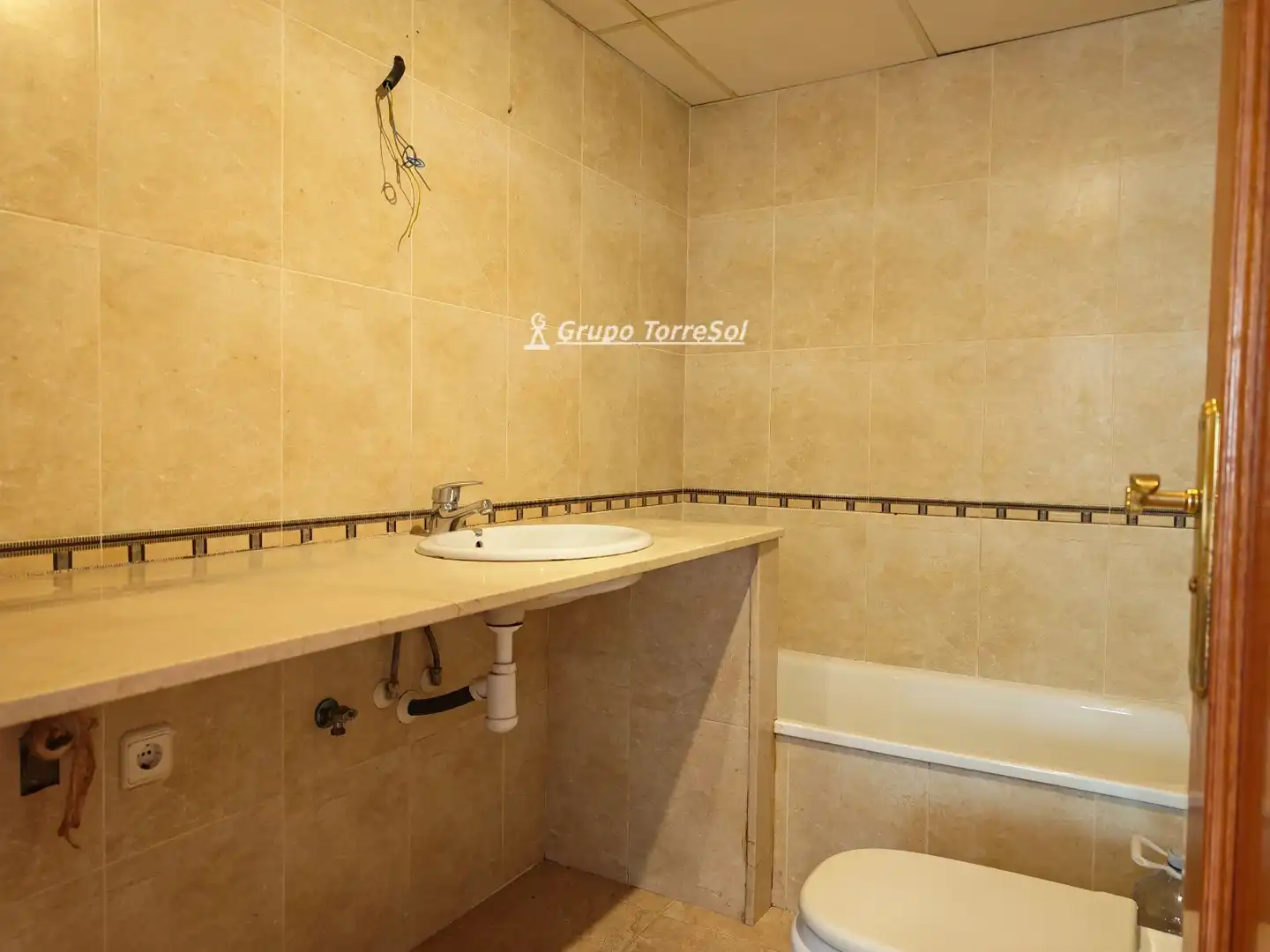 Baño de Piso en venta en El Vendrell con Aire acondicionado, Calefacción y Terraza