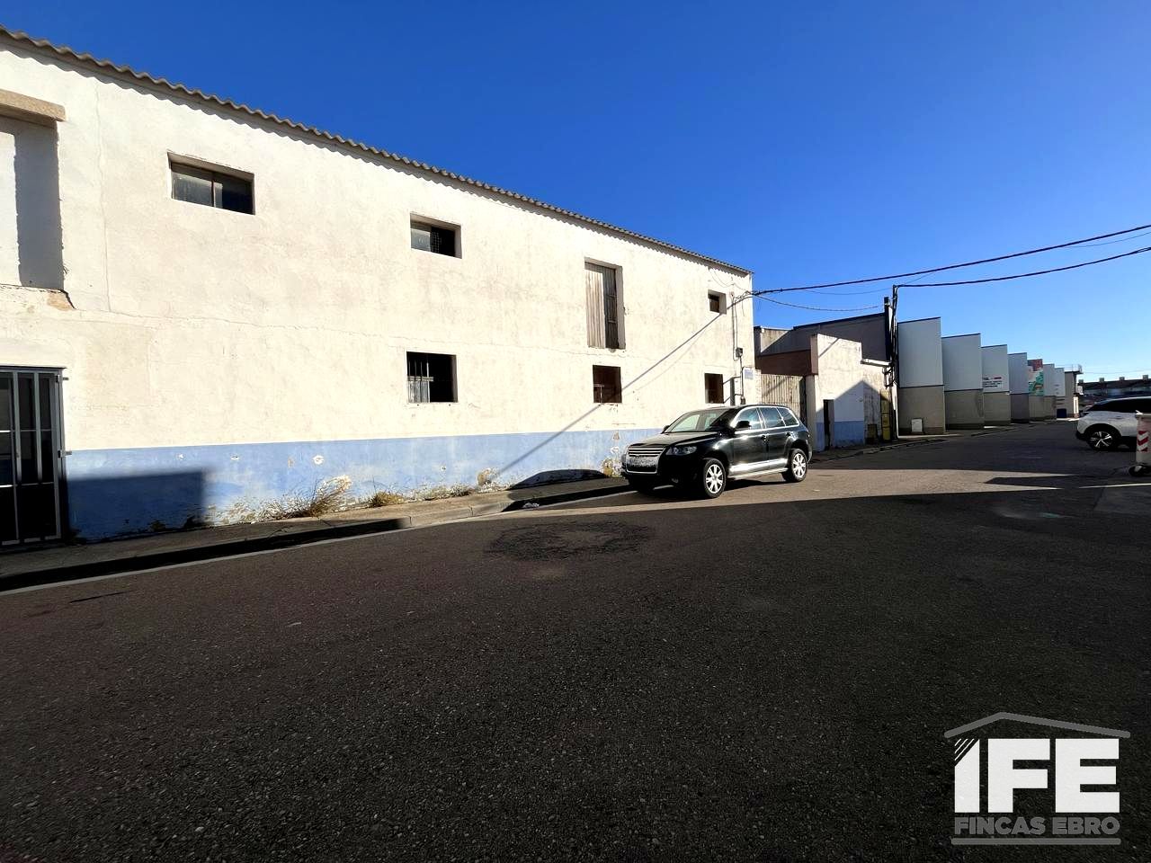 Exterior view of Industrial buildings for sale in Alagón