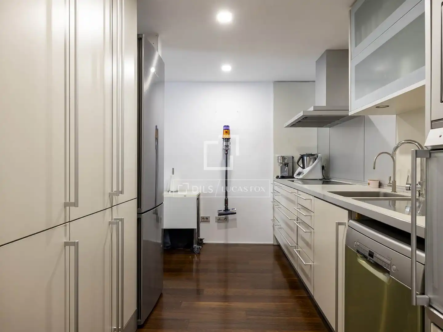 Kitchen of Flat for sale in Barcelona  with Air Conditioner, Heating and Parquet flooring