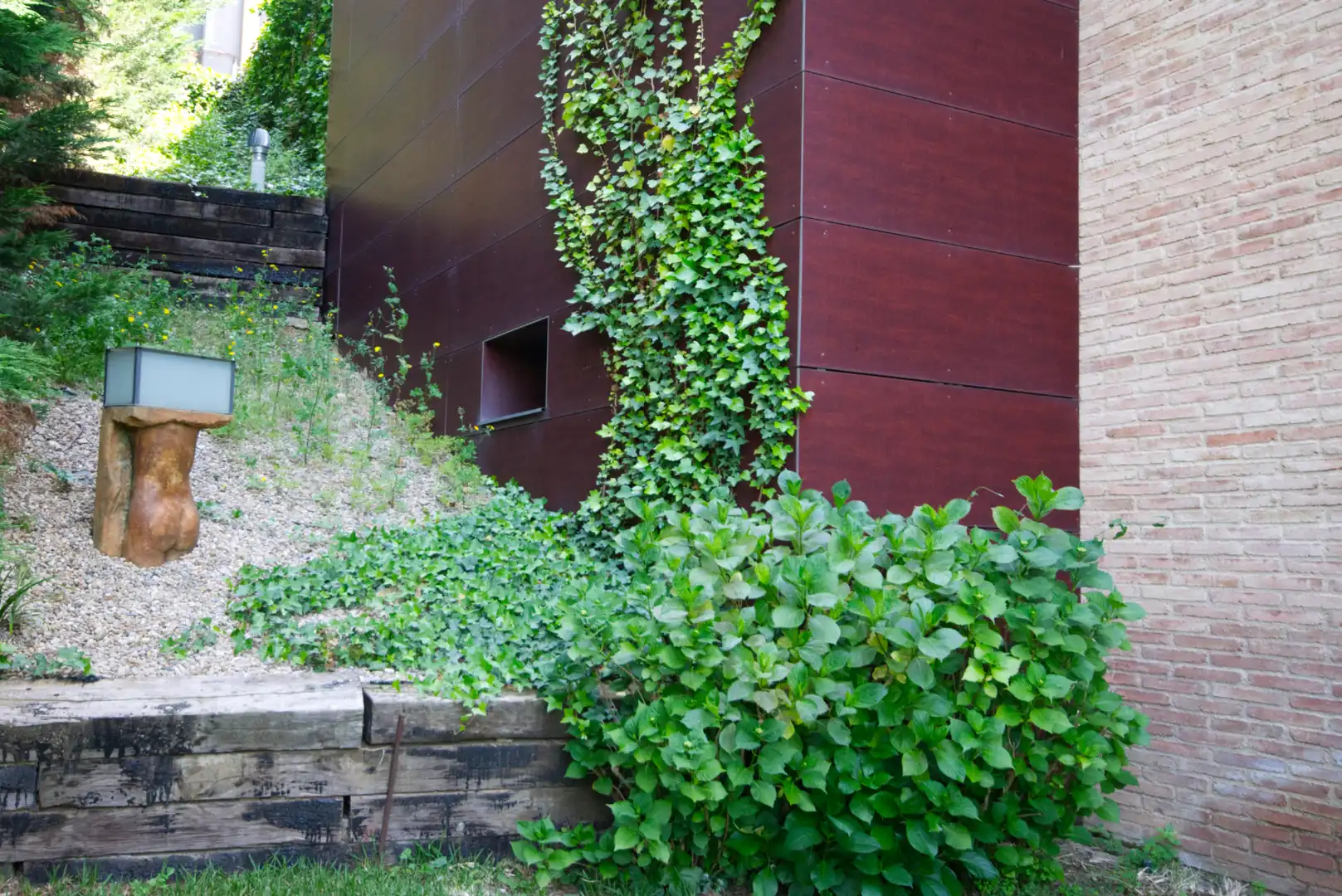 Außenansicht von Haus oder Chalet zum Verkauf in Sant Cugat del Vallès mit Klimaanlage, Heizung und Privatgarten