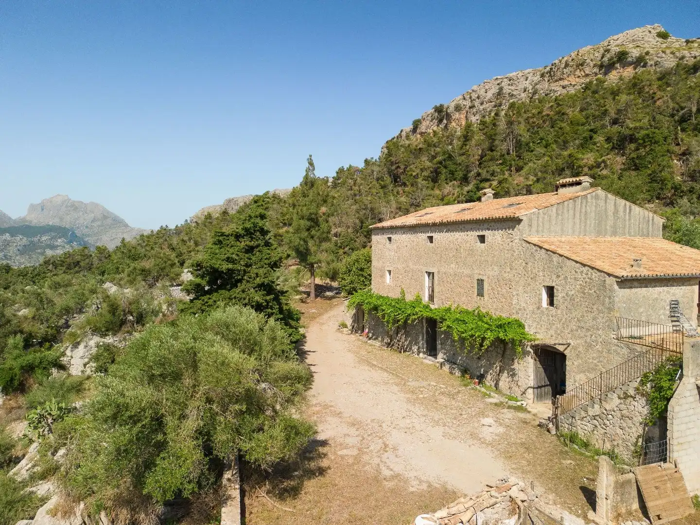Vista exterior de Finca rústica en venta en Escorca con Jardín privado, Terraza y Trastero