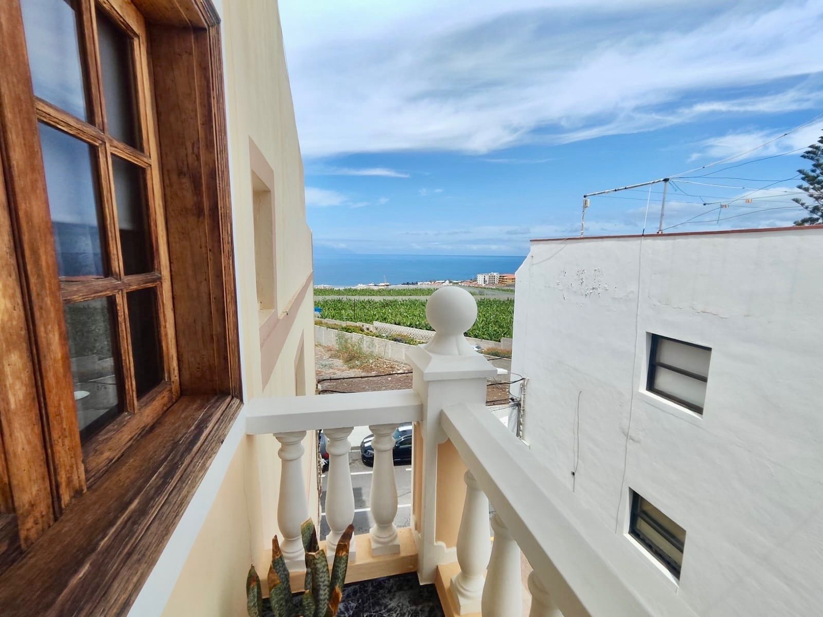 Exterior view of Building for sale in Santiago del Teide