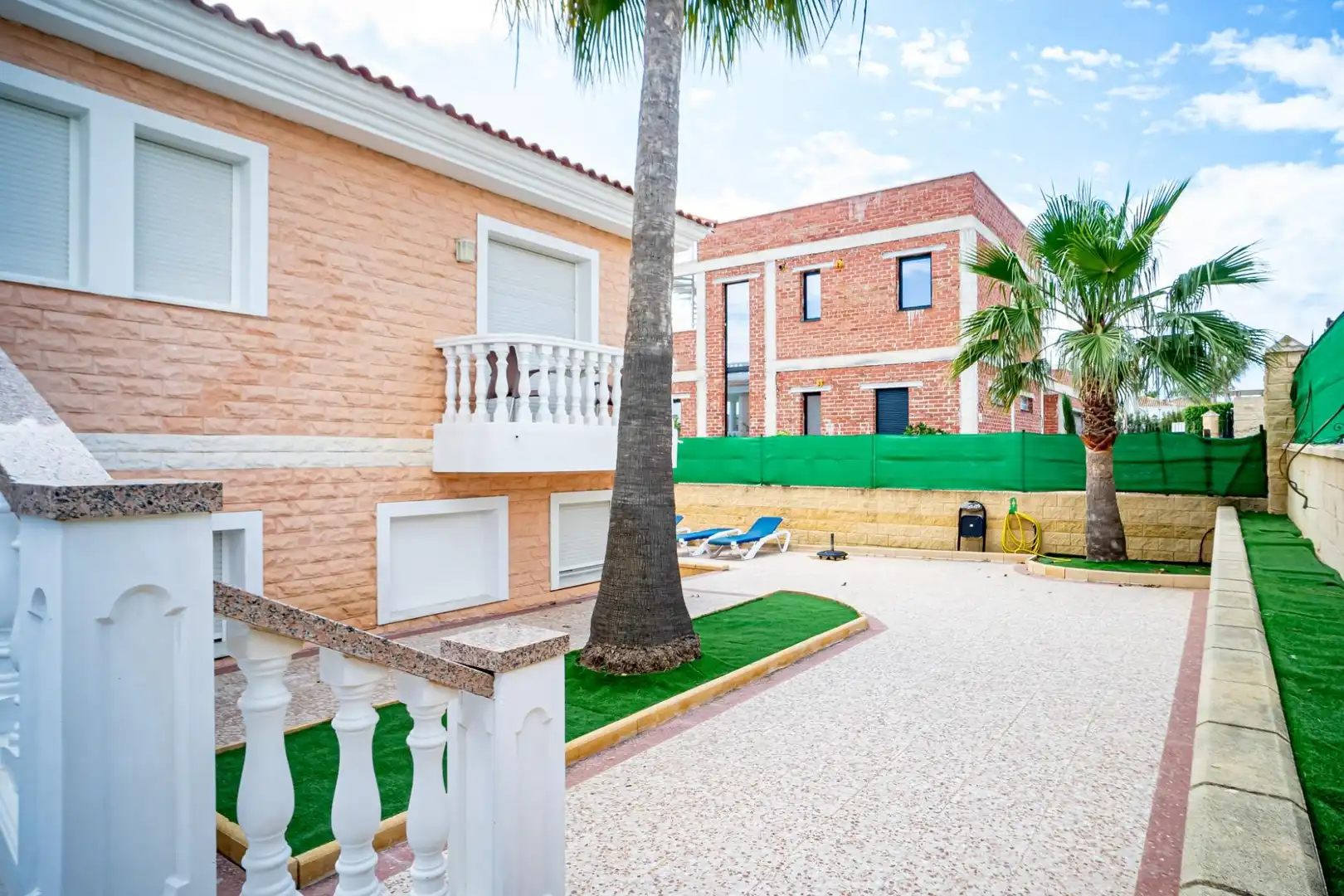 Exterior view of Houses for sale in L'Alfàs del Pi  with Air Conditioner, Heating and Private garden