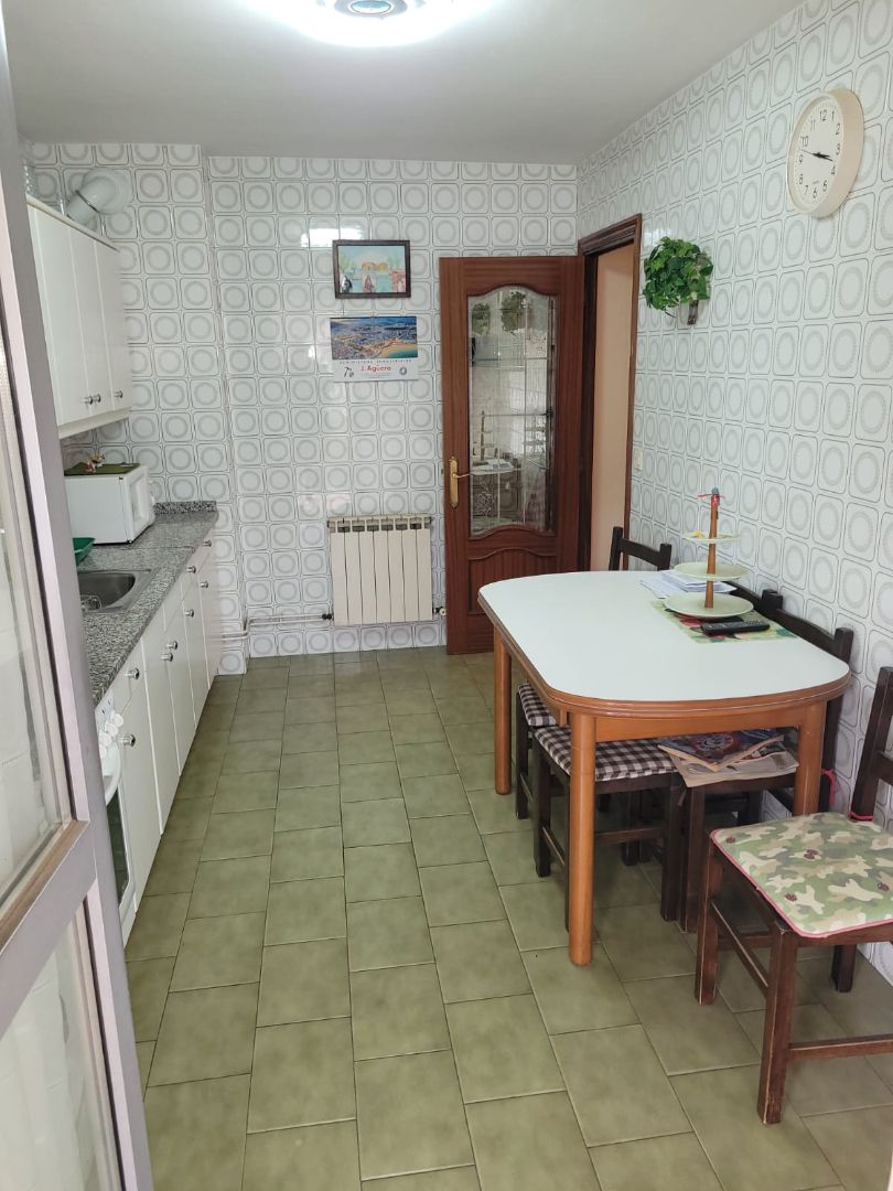 Cocina de Piso en venta en Ibarra con Calefacción, Trastero y Amueblado