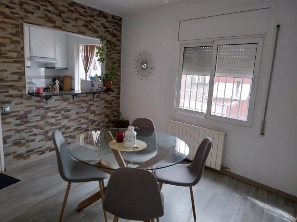 Comedor de Piso en venta en Vilanova del Camí con Calefacción y Balcón