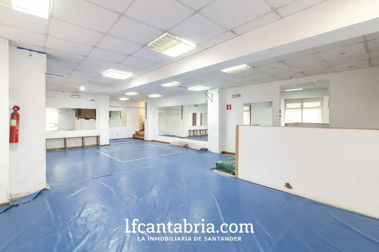Locale commerciale in vendita a Calle Isaac Peral, imagen 3
