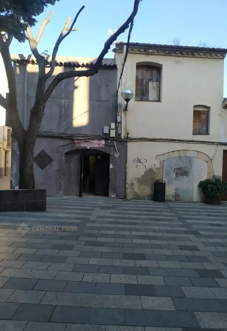 Aparcament de Casa o xalet en venda en Vila-seca amb Jardí privat, Terrassa i Traster