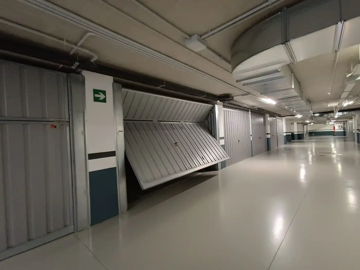 Parking de Planta baja en venta en Sopela con Calefacción, Terraza y Amueblado