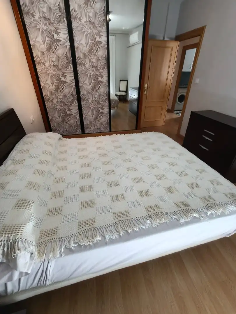 Habitación de Piso de alquiler en Valencia con Amueblado