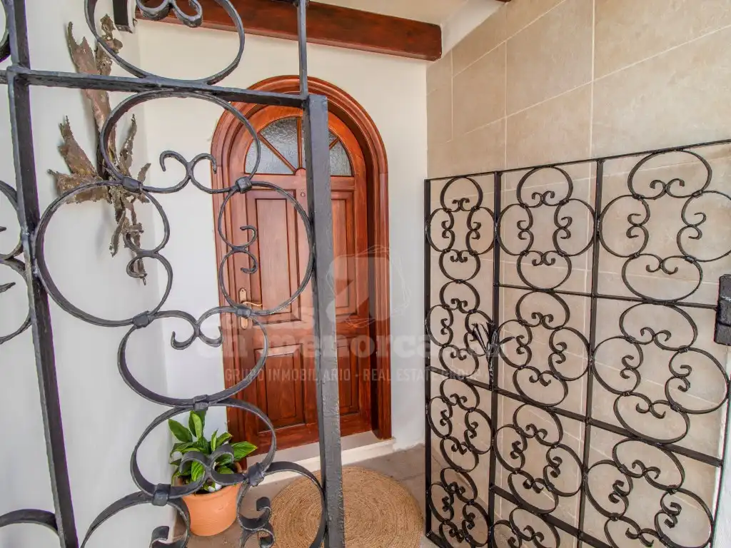 Country homes for sale in Cala Blanca