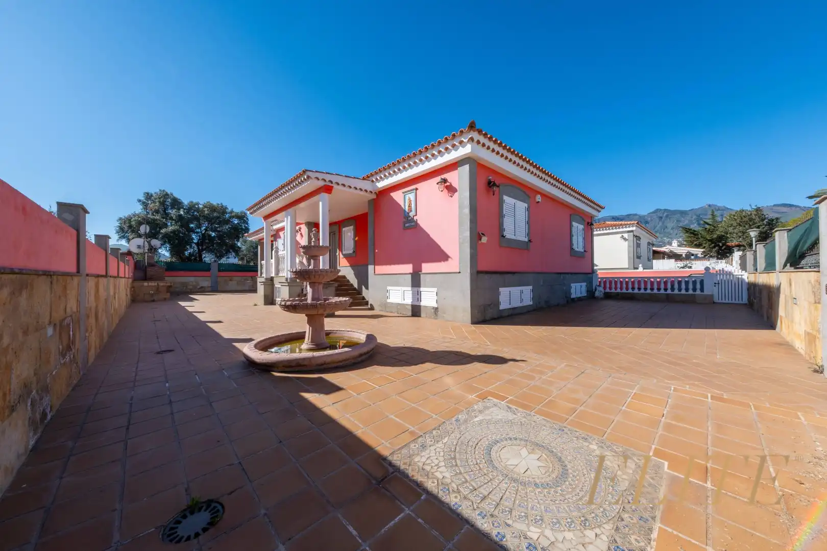Exterior view of Houses for sale in Valsequillo de Gran Canaria, Las Palmas