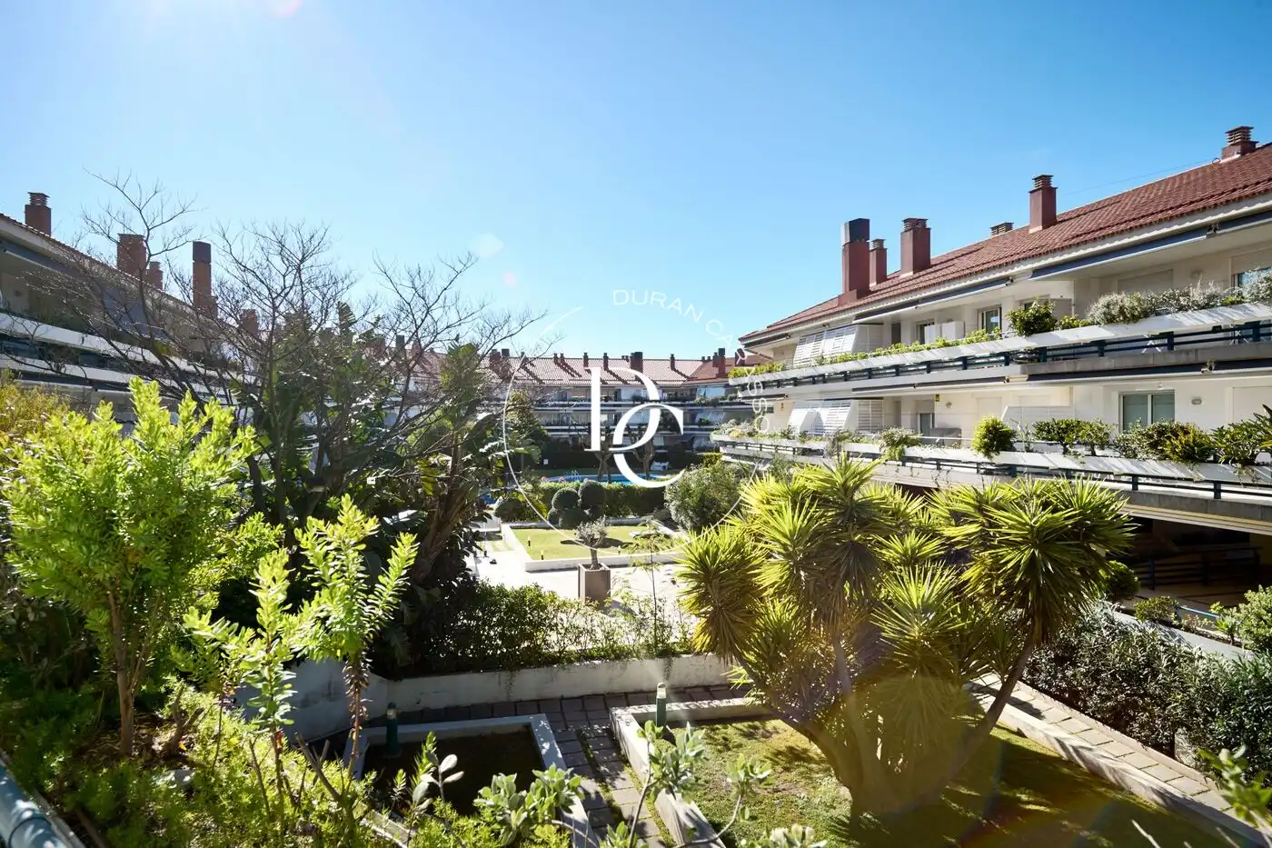 Vista exterior de Piso en venta en Sitges con Aire acondicionado, Calefacción y Jardín privado