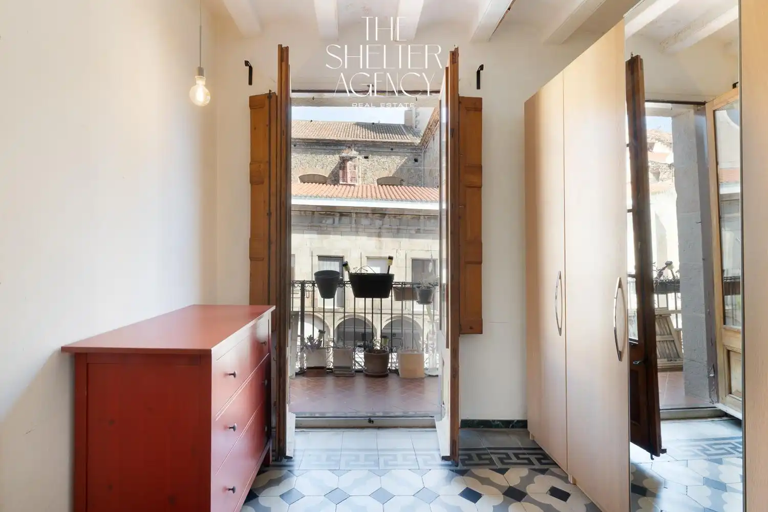 Ático en venta en Barcelona con Calefacción, Trastero y Balcón