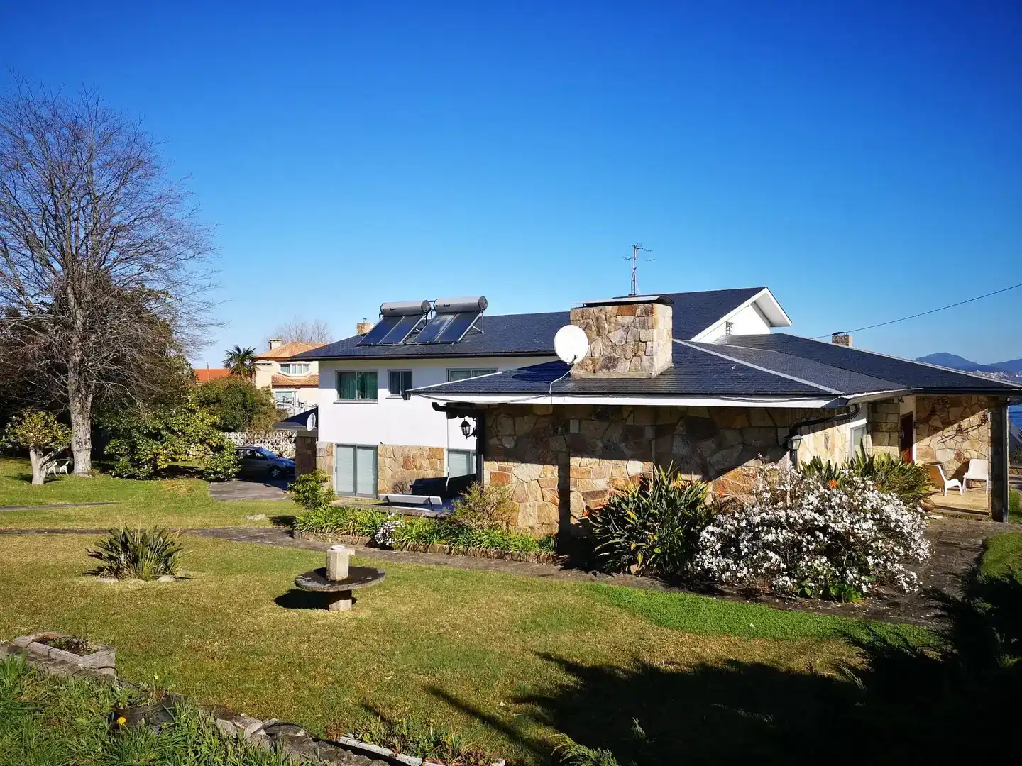 Vista exterior de Casa o xalet en venda en Vigo 