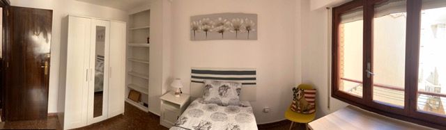 Bedroom of Flat to rent in  Zaragoza Capital  with Heating, Furnished and Oven