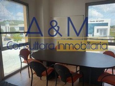 Industrial building for sale in Hidrogeno