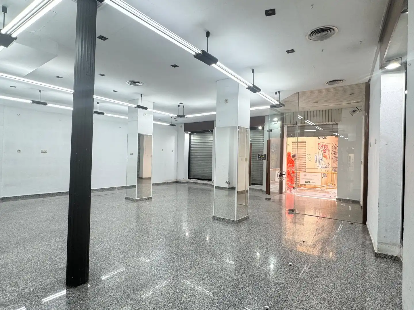 Local de lloguer en Málaga amb Aire condicionat