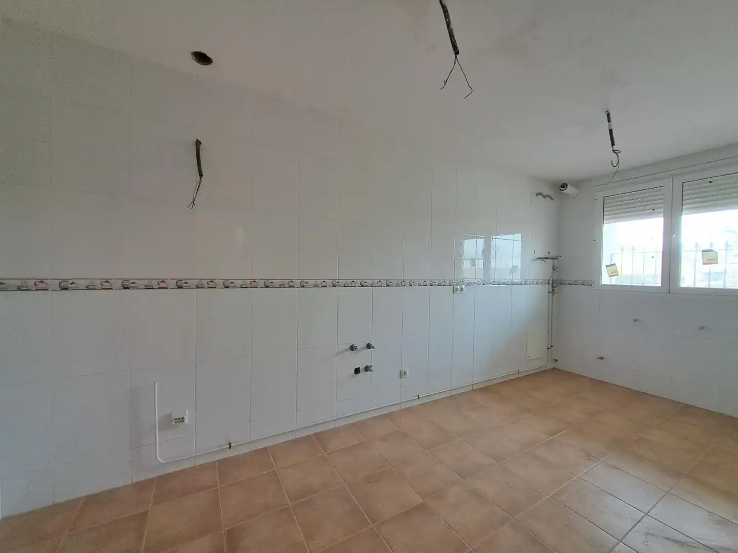 Cuina de Casa adosada en venda en Casas de Juan Núñez amb Terrassa i Balcó