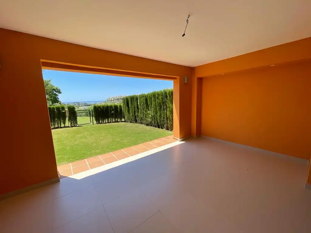 Casa a schiera con piscina in vendita a ATALAYA HILL-CLUB 1