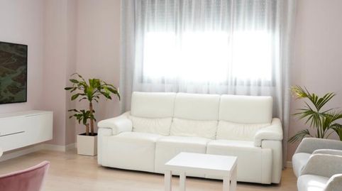 Foto 2 de Piso en venta en Entrenúcleos, Dos Hermanas