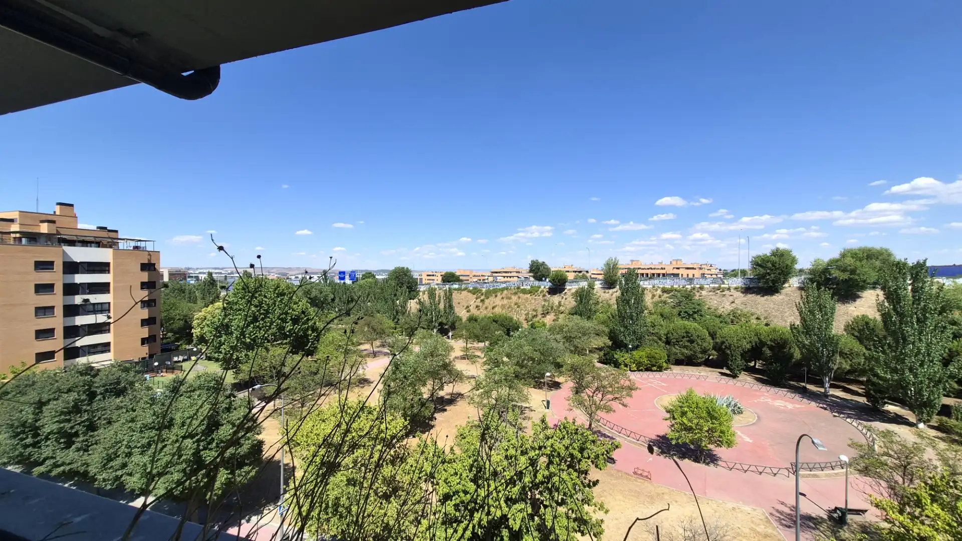 Garden of Attic for rent in Madrid  with Terrace and Community pool