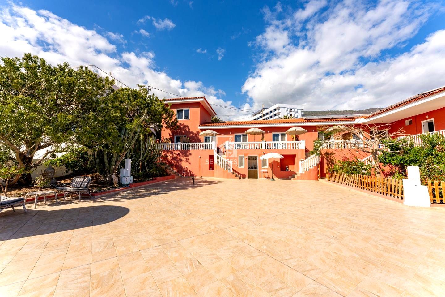 Vista exterior de Casa o xalet en venda en Candelaria amb Jardí privat, Terrassa i Moblat