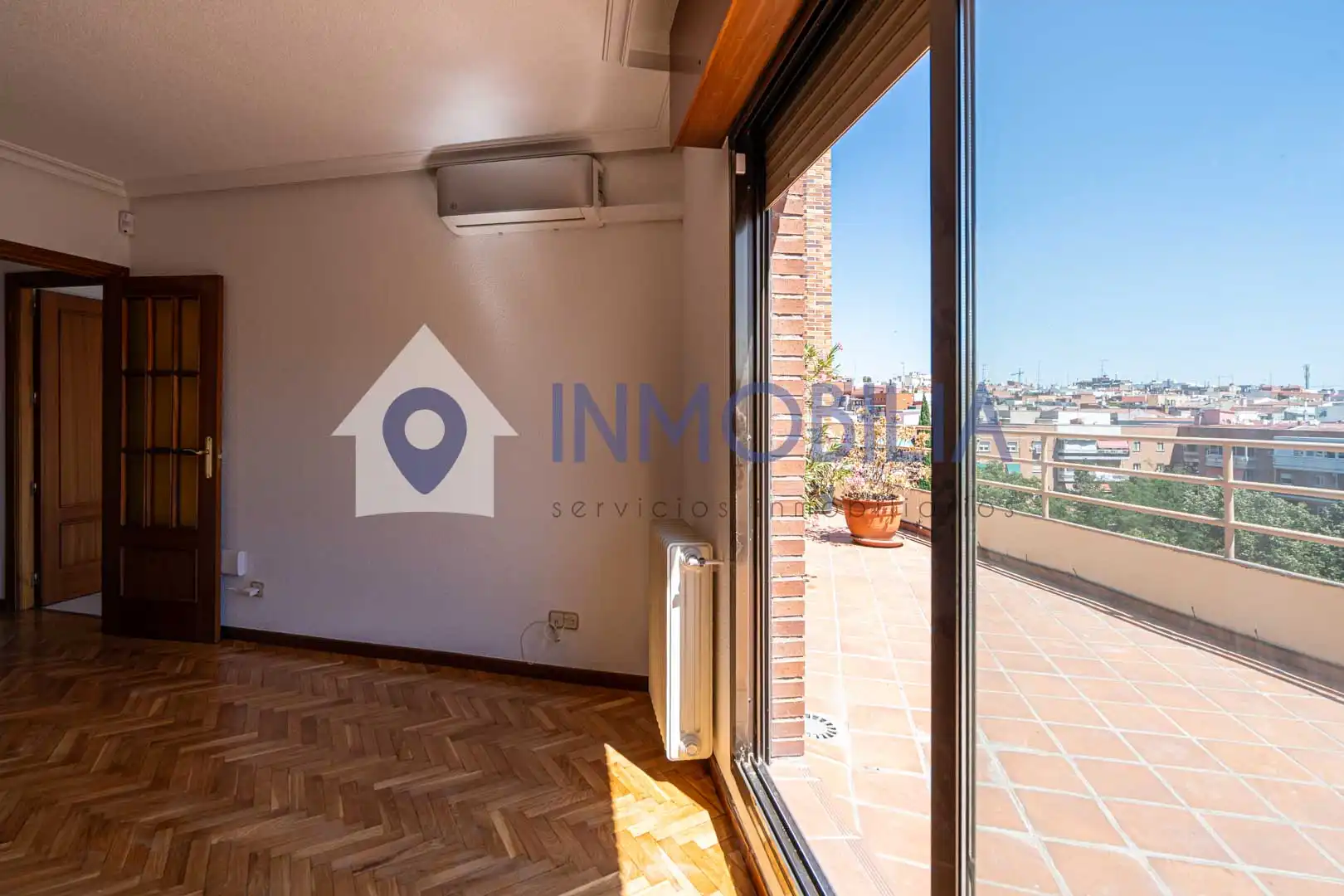 Bedroom of Attic for sale in Madrid  with Air Conditioner, Heating and Terrace