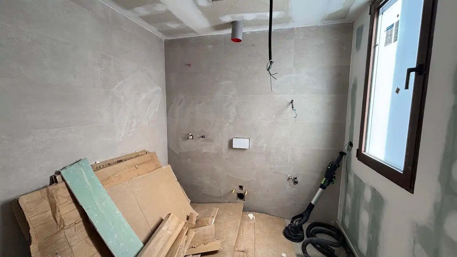 Bathroom of Houses for sale in L'Eliana  with Air Conditioner, Private garden and Terrace