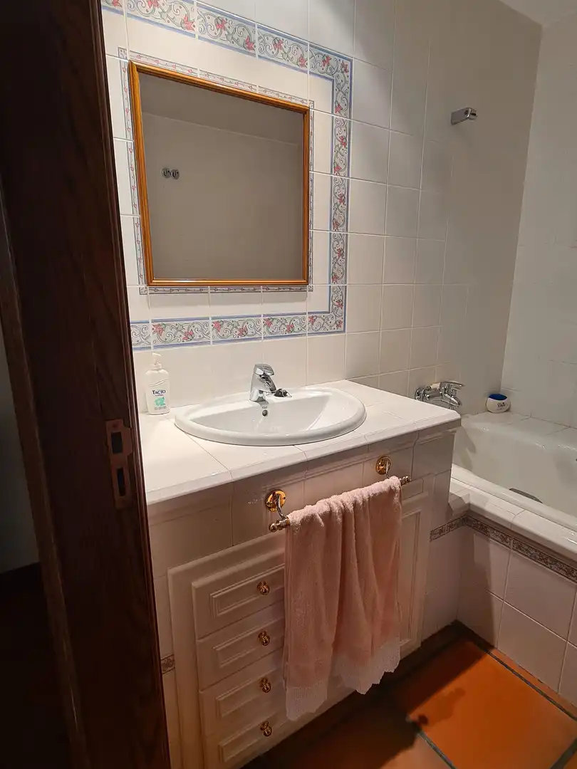 Bany de Casa o xalet en venda en Rossell amb Calefacció, Jardí privat i Parquet
