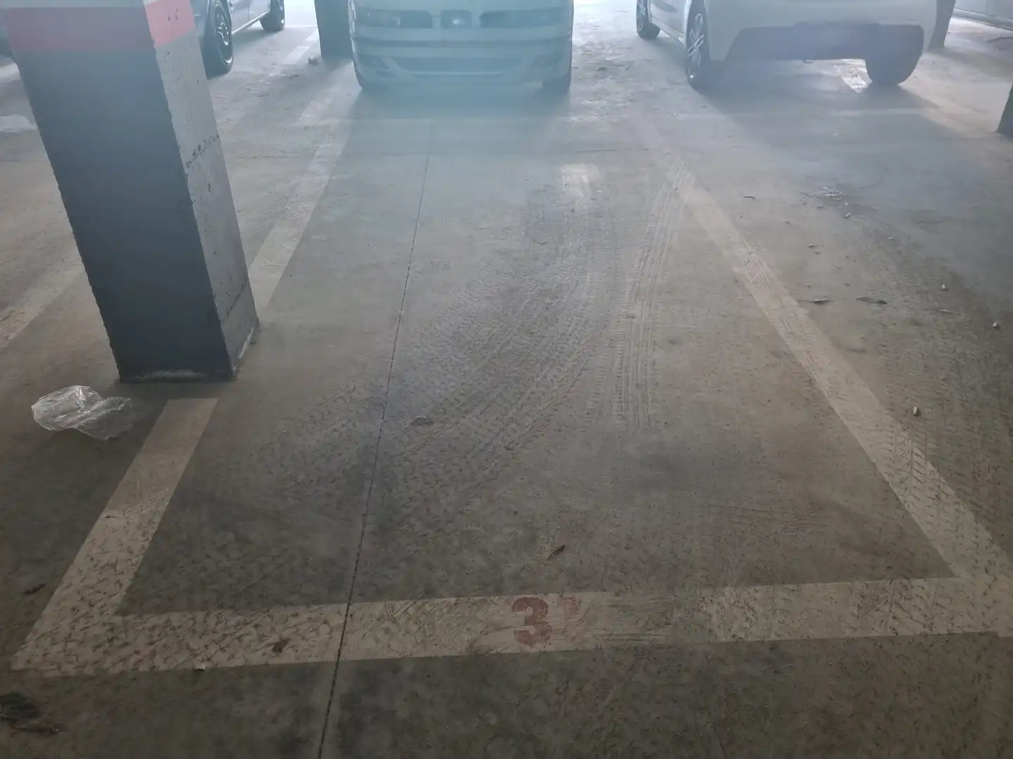 Parkplatz von Garage zum Verkauf in Figueres