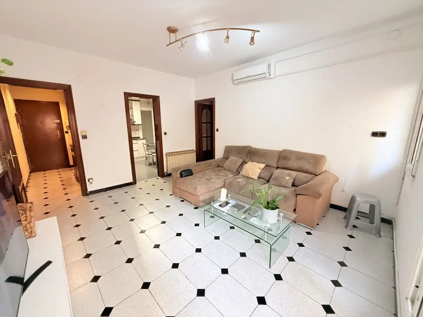 Sala de estar de Planta baja en venta en Badalona con Aire acondicionado, Calefacción y Jardín privado