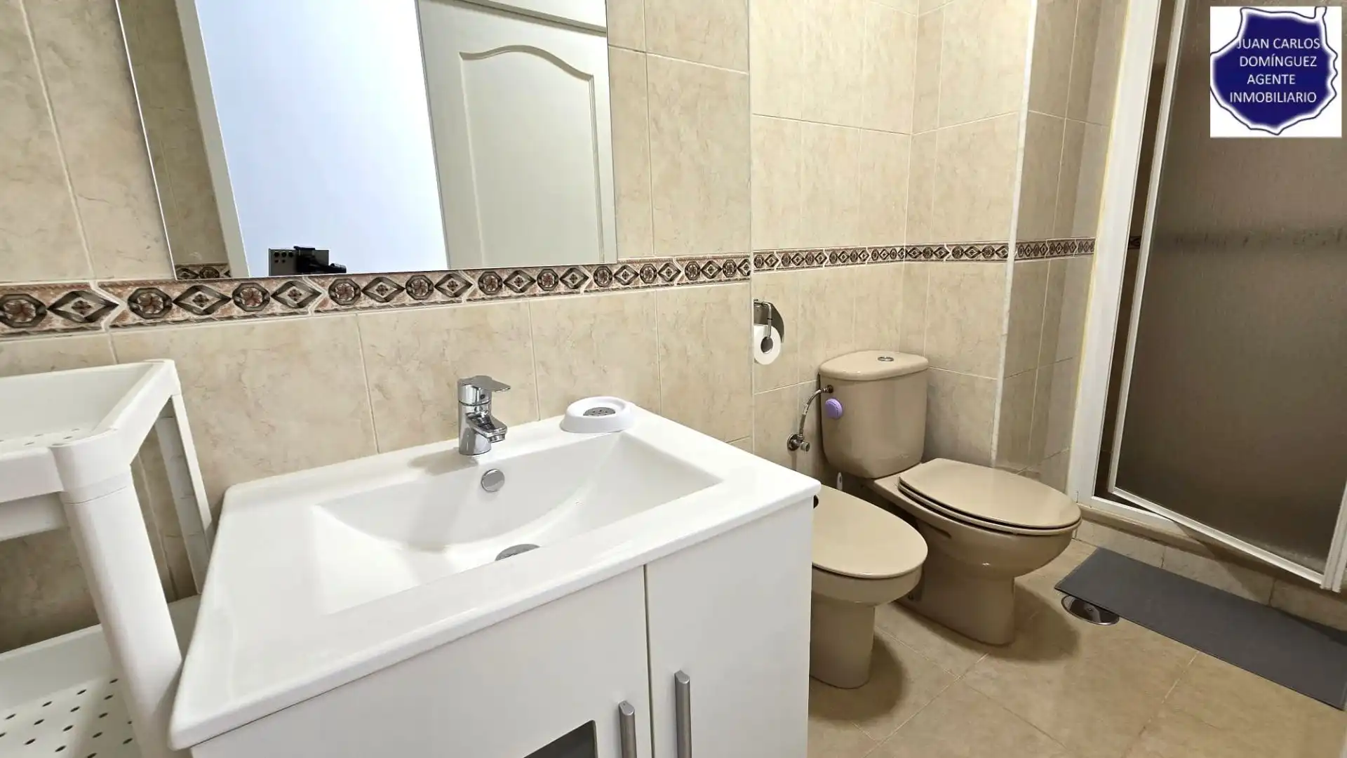 Bany de Apartament de lloguer en Las Palmas de Gran Canaria amb Terrassa