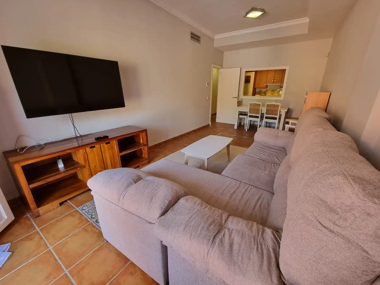 Flat for rent in Calle Chopo, El Paraíso