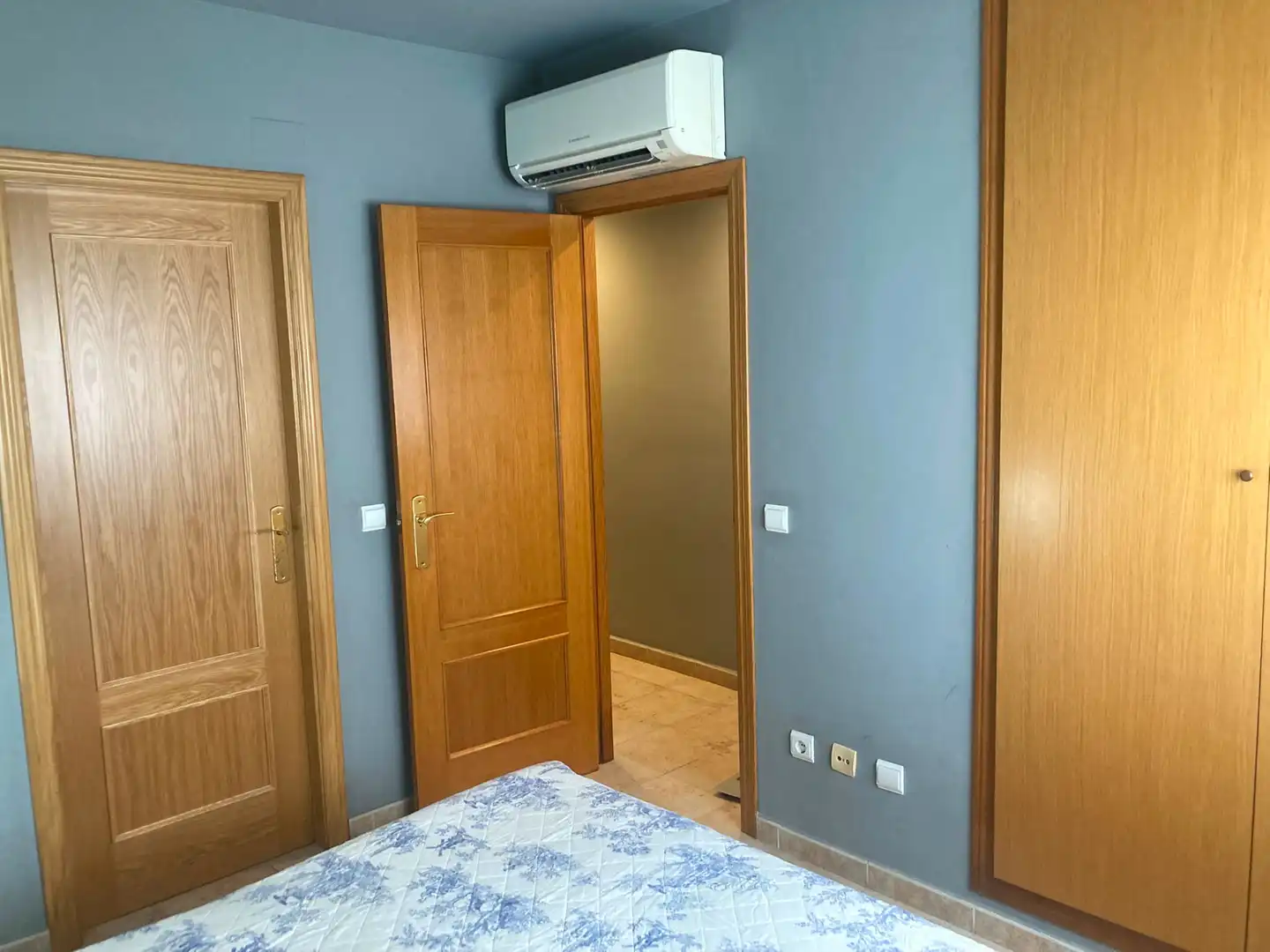 Apartamento de alquiler en Carrer Venecia, Montañar - El Arenal