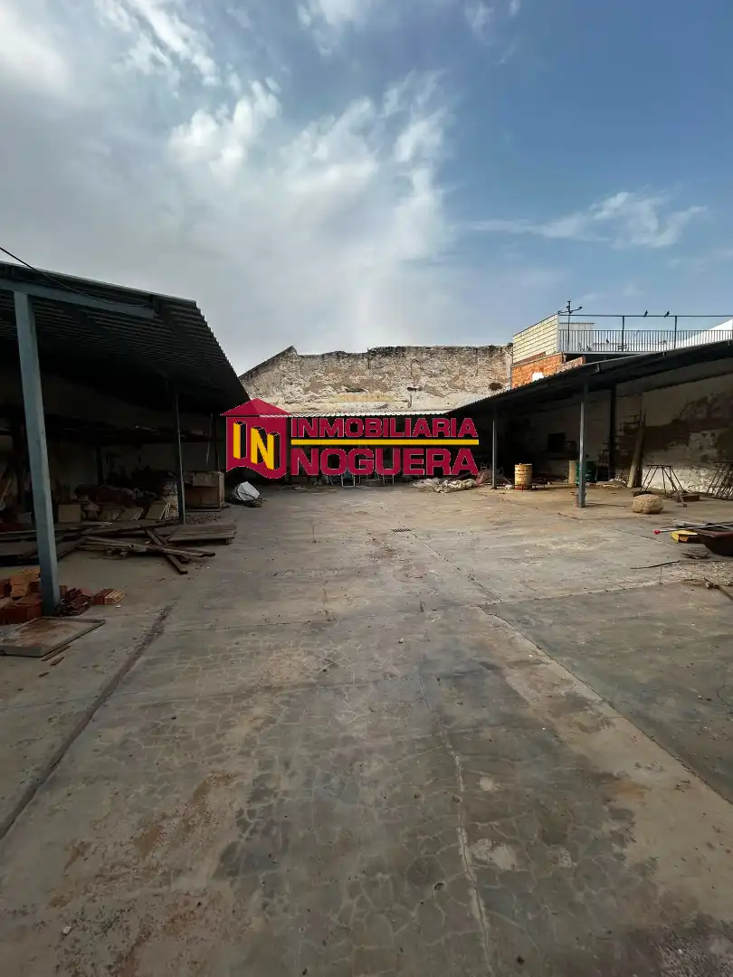 Nau industrial en venda en Écija