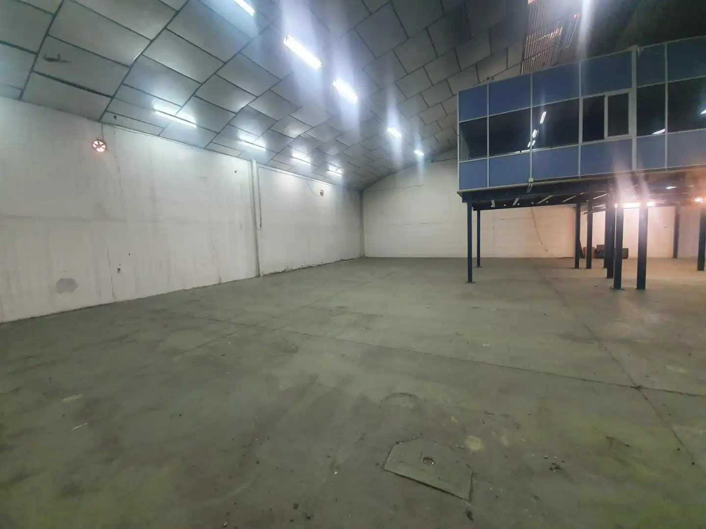Nave industrial en alquiler en Sur