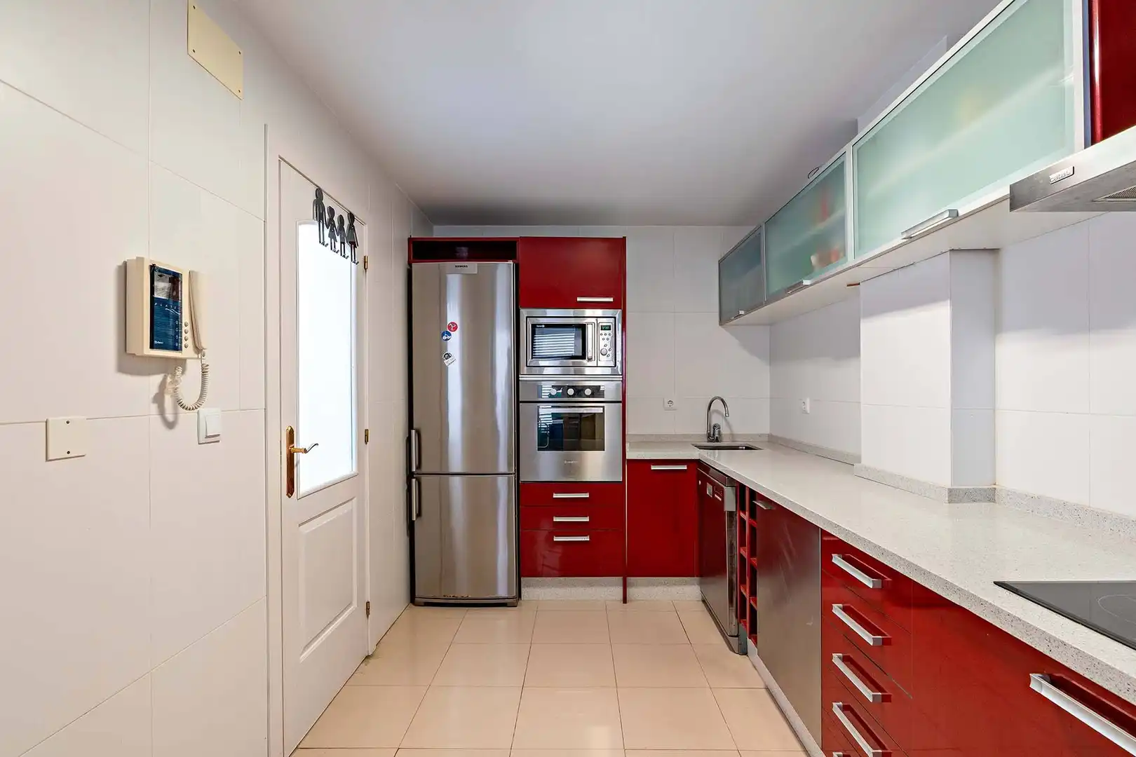 Cocina de Piso en venta en Almería con Jardín privado, Terraza y Trastero