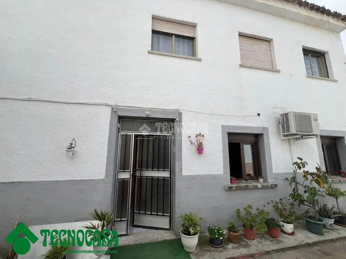 Casa o xalet en venda a La Puebla de Montalbán