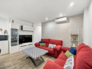 Piso con ascensor en venta en Calle PALOMAR