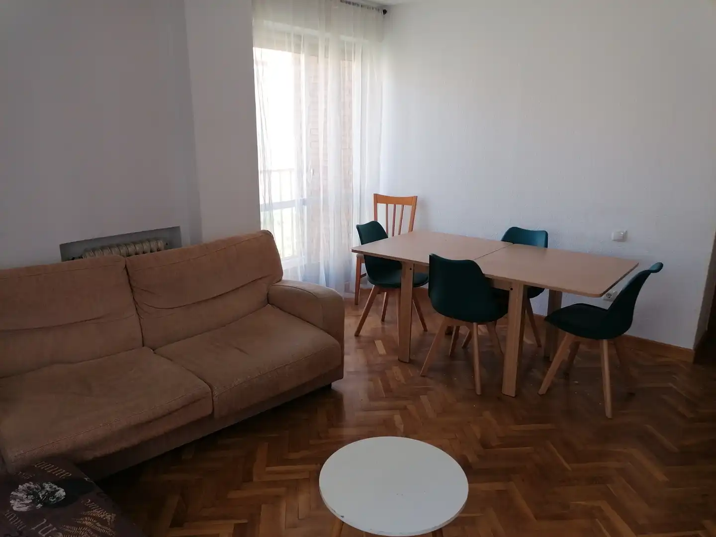 Sala d'estar de Pis en venda en Salamanca amb Calefacció, Parquet i Forn