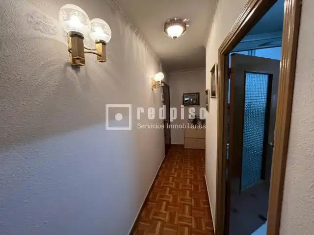 Pis en venda en Caballería Española