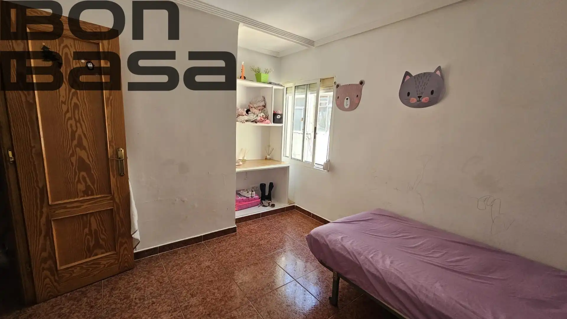 Wohnung zum Verkauf in Alicante / Alacant mit Klimaanlage und Balkon