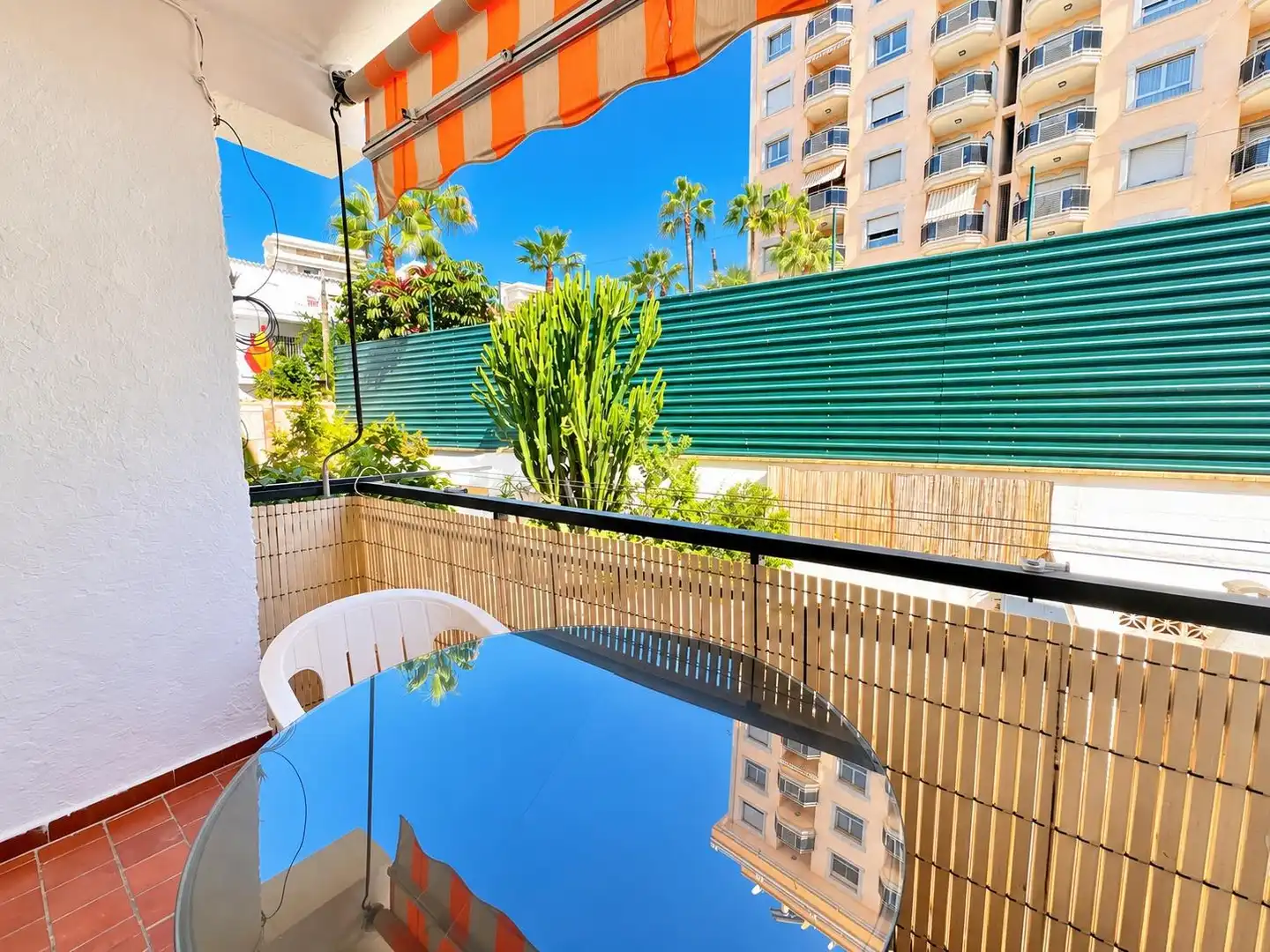 Apartamento de alquiler en Los Boliches