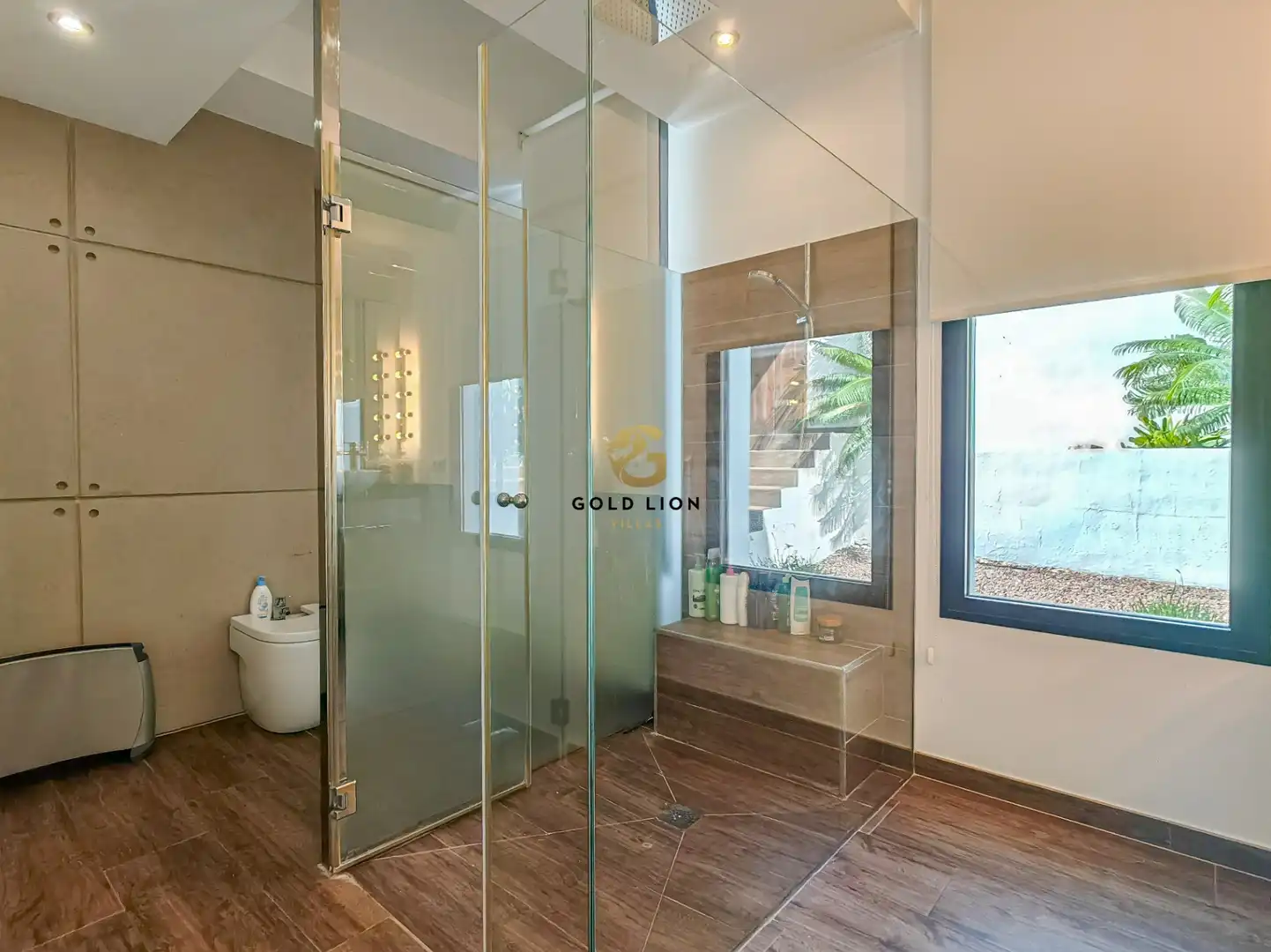 Bathroom of Houses for sale in Dénia  with Air Conditioner, Heating and Private garden