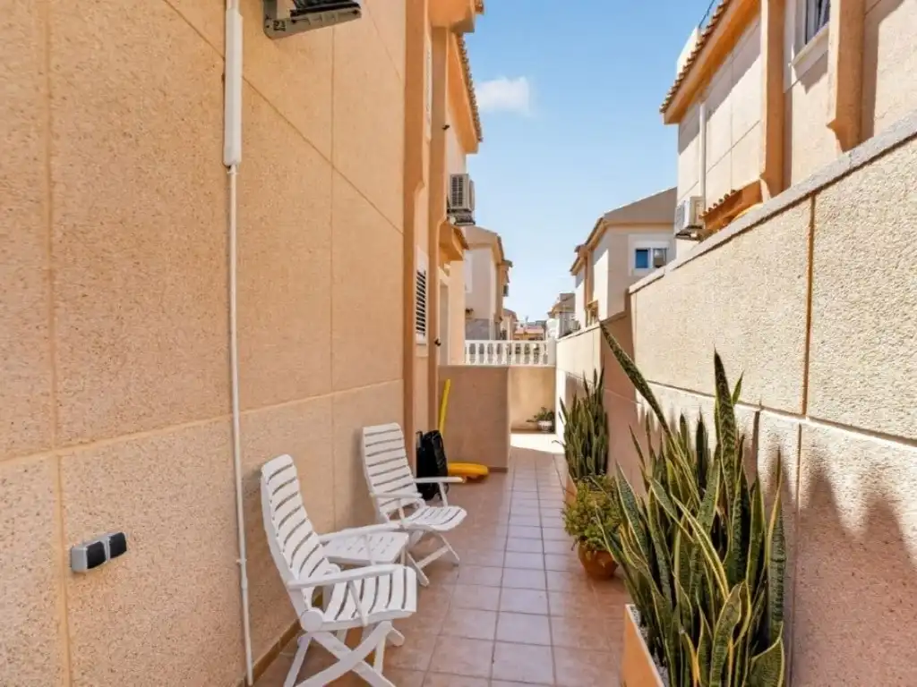 Casa con jardín en venta en La Mata, imagen 7