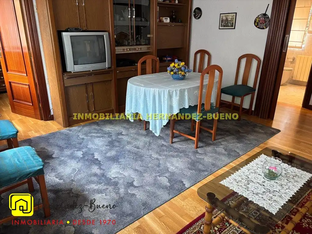 Comedor de Piso en venta en Salamanca con Calefacción, Trastero y Amueblado