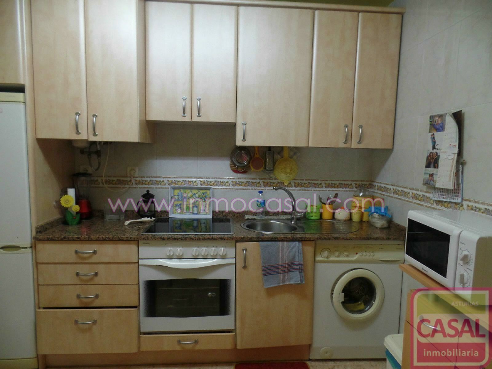 Cocina de Casa o chalet en venta en Mieres (Asturias) con Calefacción, Trastero y Amueblado