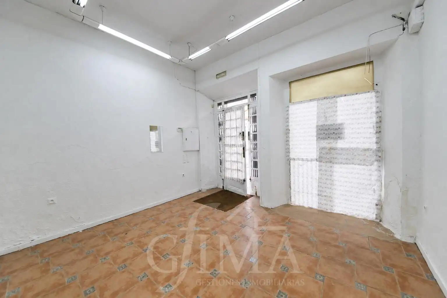 Local comercial de lloguer a Tomelloso, imagen 2