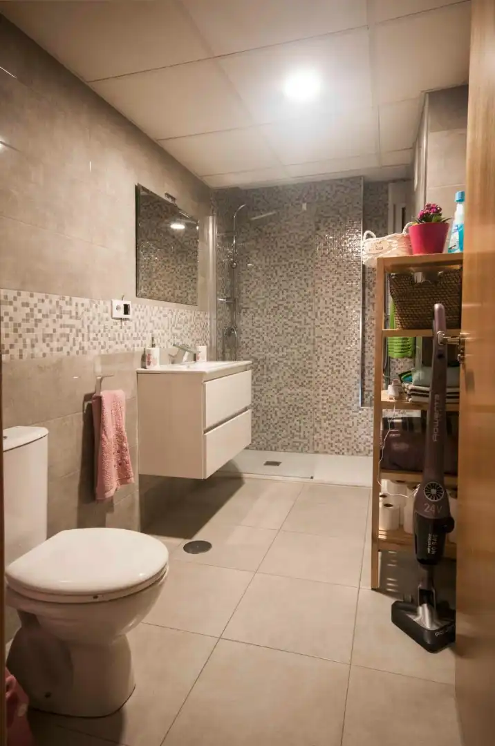 Badezimmer von Wohnung zum Verkauf in Mérida mit Klimaanlage, Heizung und Abstellraum
